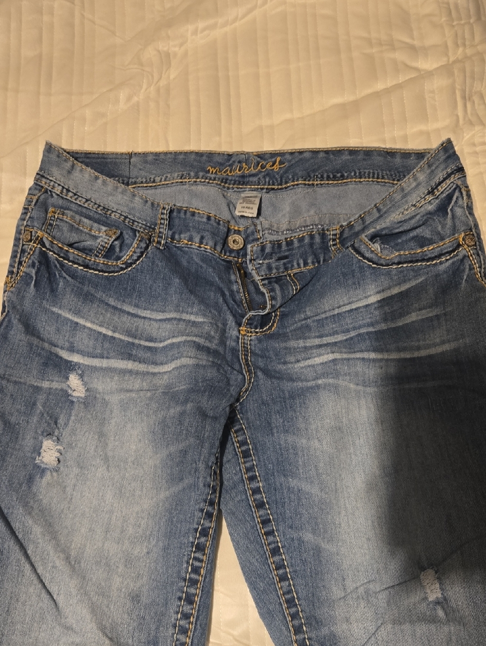 Maurices Women's Light Wash Skinny Jeans with Subtle Distress
